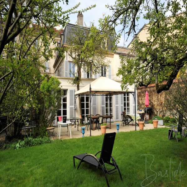 MAISON DE CARACTERE AVEC JARDIN MAISON DE CARACTERE AVEC JARDIN